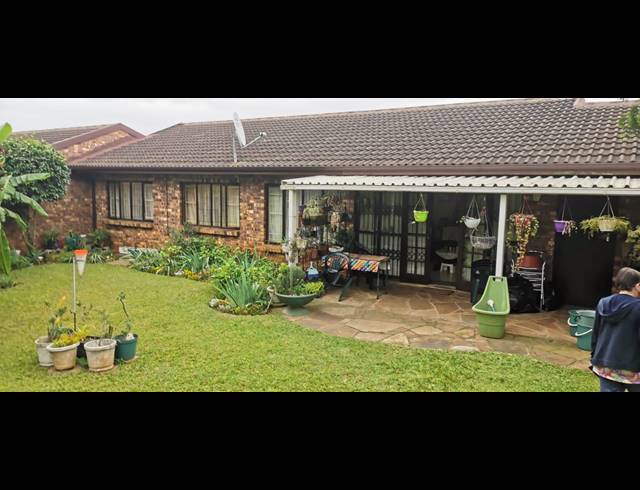 3 BEDROOM TOWNHOUSE SOLD IN HAYFIELDS